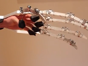 Hand “Robohands” Made by New 3D Printers Assist Children without Hands