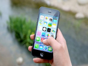 Mobile Users Running Old IOS Versions Vulnerable To Fake Apps